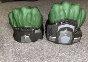 Playmation Marvel Hulk Fists Avengers Hasbro Gamma Gear Hands & Sound WORK - Picture 1 of 5