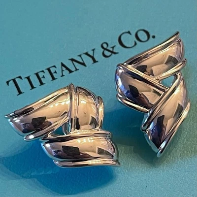 Tiffany & Co. Sterling Silver Vintage Folded Ribbon Clip-On Earrings RARE - Image 1 of 4