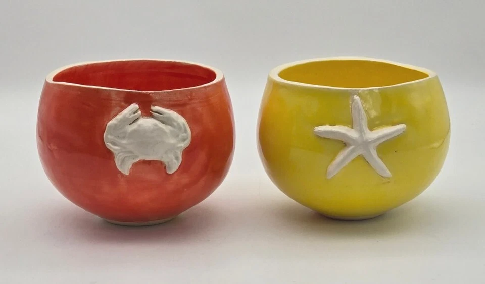 Juego de 2 baratijas maceta cerámica 4" estrella de mar amarillo naranja cangrejo Foto 1 de 4