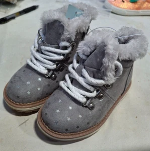 Toddler Girls Reed Lace-Up Winter Boots Gray Stars - Cat & Jack Size 8 (B-581) - Picture 1 of 1