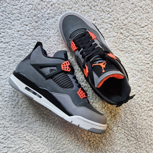 Taglia UK 9 Jordan 4 Retro Infrarossi