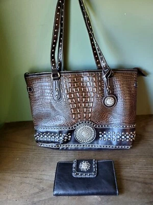 Blazin Roxx Bolso de Mano Cartera Estilo Occidental Metálico Adornado Tachonado con Cartera Foto 1 de 4