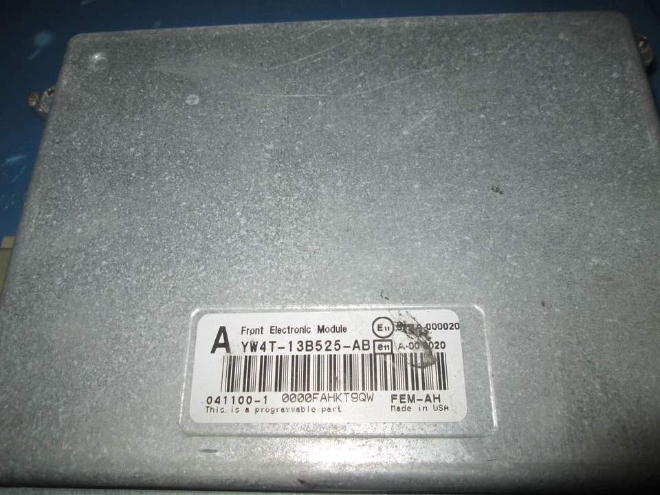 LINCOLN LS 2000 2001 2002 MÓDULO DE CONTROL DELANTERO YW4T-13B525-AB Foto 1 de 1