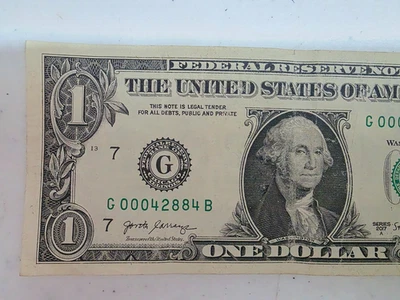 AMERICAN ONE DOLLAR BILL NOTE  serial number  G00042884B  2017 LOW # - Image 1 of 4