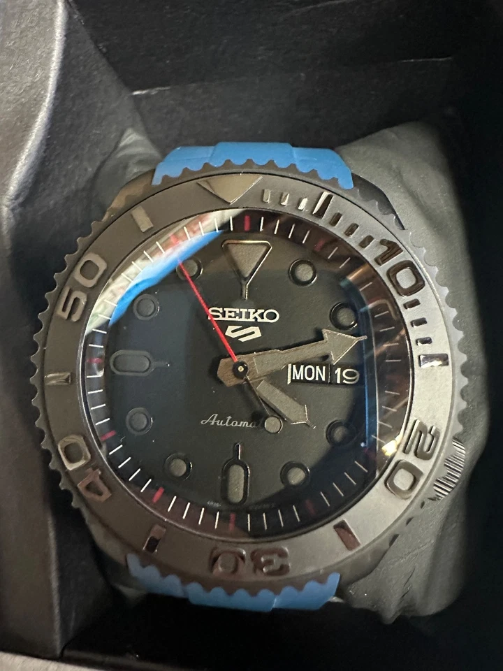 Seiko Men's Sports Watch SRPD79 - Dark Mod Blue Strap, Excellent Condition - Image 1 of 4