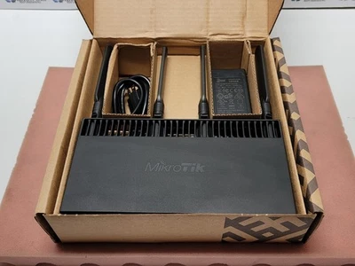 MIKROTIK Router RB4011IGS+5HACQ2HND-IN-US, Grado A, SKU 20983 - Immagine 1 di 3