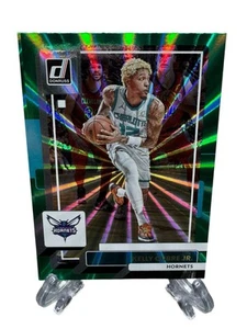 2022-23 Panini Donruss - Holo Green Laser #68 Kelly Oubre Jr. - Bild 1 von 2