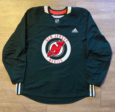 New Jersey Devils Adidas NHL Auténtica Práctica Hockey Jersey 54 Verde Foto 1 de 4