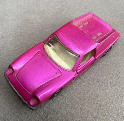 Matchbox pink Superfast No5 Lotus Europa 1969 diecast toy car - Image 1 of 3