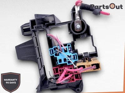 2007-2009 Audi A8 Quattro Fuse Box Module 8A0937530 OEM - Image 1 of 4