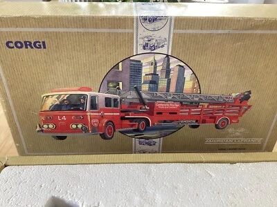 CORGI TOYS * AMERICAN LA FRANCE AERIAL LADDER  CENTERVILLE * 1:50 Feuerwehr - Bild 1 von 4