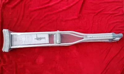 Lightweight Adjustable Aluminum Crutches Medium Adult 5’2” To 5’10” 300lb New - Image 1 of 4