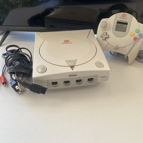 Sega Dreamcast Complete Bundle - Console, Controller And Cords Clean Tested - 2