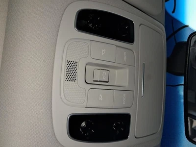 Console Front Electric Model EV Roof Without Sunroof Fits 14-19 SOUL 449503 - Image 1 of 4