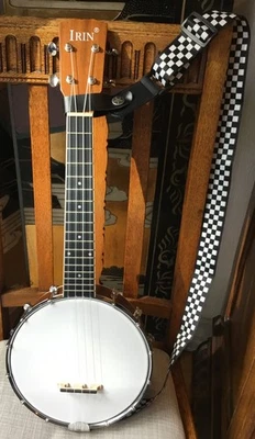 Banjo Ukulele Left Handed. C/w pro fitted Strap, Neck Hanger & Mute. - Image 1 of 4