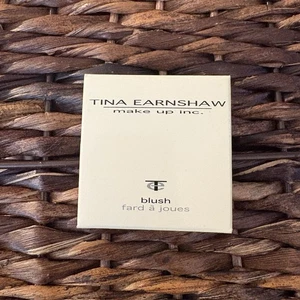 Arisan By Tina Earnshaw Makeup Inc., ombretto caffè tonalità cosmetica - Foto 1 di 5