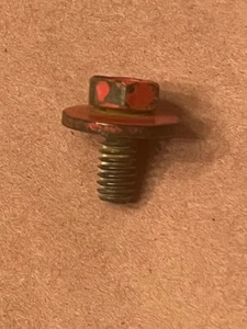 Tecumseh OEM Part # 650561 Screw 1/4-20x19/32 - Picture 1 of 2