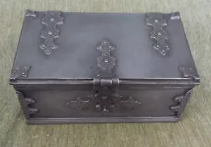 Old can, tin can, small treasure chest, 17 cm x 11 cm, height 8 cm - Picture 1 of 9