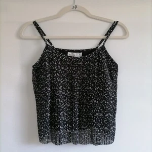 NWT Hollister Womens Black Pleated Floral Spaghetti Strap Camisole Top Size S - Picture 1 of 8