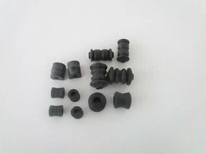 Opel Kadett B Buchsen hinter Achse Längslenker,Panhardstab,Stabi Seitlich+Mit - Picture 1 of 1