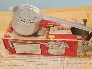 Vintage Aluminium Housewares Corp 2 Stück Soßenpfanne Butterwärmer langer Griff - Bild 1 von 11