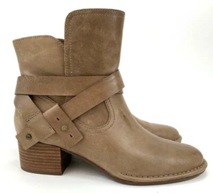UGG Elysian Women's Leather Sahara Fashion Boots Size 9 - Picture 1 of 12