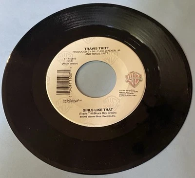 TRAVIS TRITT “ No More Looking Over My Shoulder / Girls Like That “ 45 Vinyl 7” Foto 1 de 2