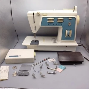 Vintage Singer Sewing Machine Special Zig Zag Model 756 Pedal Accessories Box - Picture 1 of 14