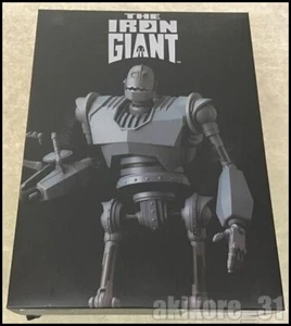 RIOBOT The Iron Giant battle mode 1/80 180mm ABS & die-cast Action Figure - Picture 1 of 2