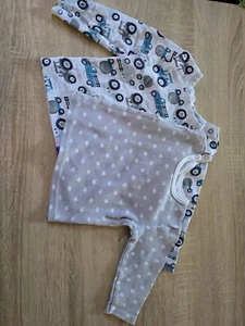Babys Shirts Langarm 2 Stück Gr.74-74/80 - Bild 1 von 1
