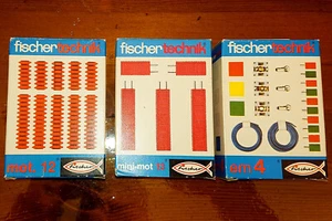 Fischertechnik Zusatzpackungen mot. 12, mini-mot 13 und em 4, komplett mit OVP - Bild 1 von 2
