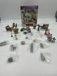 GRANDEUR NOEL VILLA NOEL COLLECTIBLE FIGURINES 20 Pc SET + More Plz Read - Picture 1 of 15