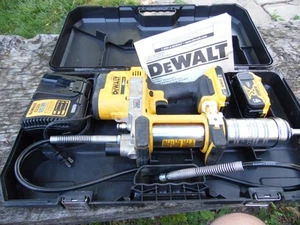 DEWALT DCGG571 20 V Max Lithium-Ionen kabelloses Fettpresse-Kit (4 Ah) - Bild 1 von 6