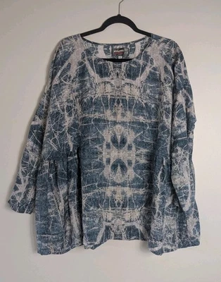 Top Babydoll Pete & Greta by Johnny Was Estampado Azul Seda Tie Dye Talla Mediana M Foto 1 de 4