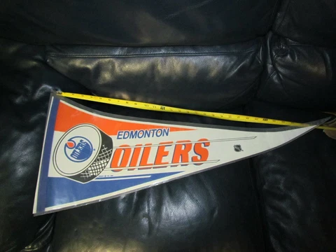 VINTAGE EDMONTON OILERS PENNANT NHL Cover