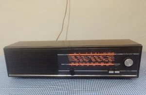 VINTAGE RADIO WIVAR R40-B - Picture 1 of 16
