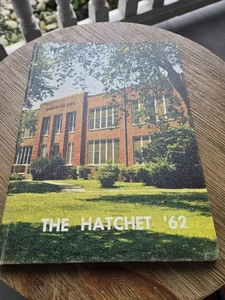 1962 Washington  High School Yearbook Peincess Anne Maryland HATCHET - Picture 1 of 1