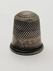 Antiguo dedal de plata de ley de 1900 talla 8 grabado 2 g - Imagen 1 de 6