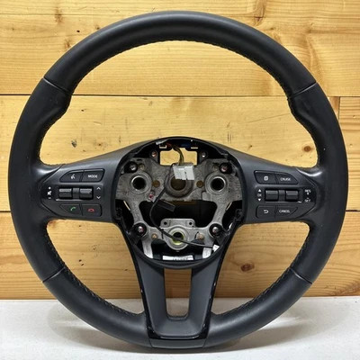 Кожаный руль 2017–2018 Kia SEDONA без адаптивного круиза 56100A9BB0WK - Изображение 1 из 4