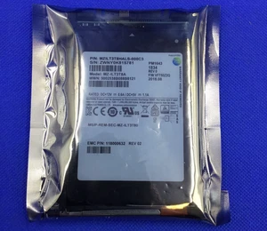 MZ-ILT3T8A Samsung PM1643 3.84TB SAS 12G Lesen Intensive 6.3cm SSD Emc 118000632 - Bild 1 von 4