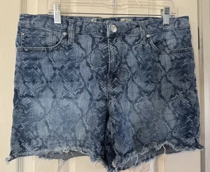 🩳🩳Seven7 Women’s Size 12, Python Indigo Mid Rise Jean Shorts 5” Inseam🩳🩳 - Picture 1 of 5