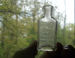 HINDS HONEY & ALMOND CREAM IMPROVES THE COMPLEXION TINY 2 1/2"SAMPLE SIZE BOTTLE - Picture 1 of 8