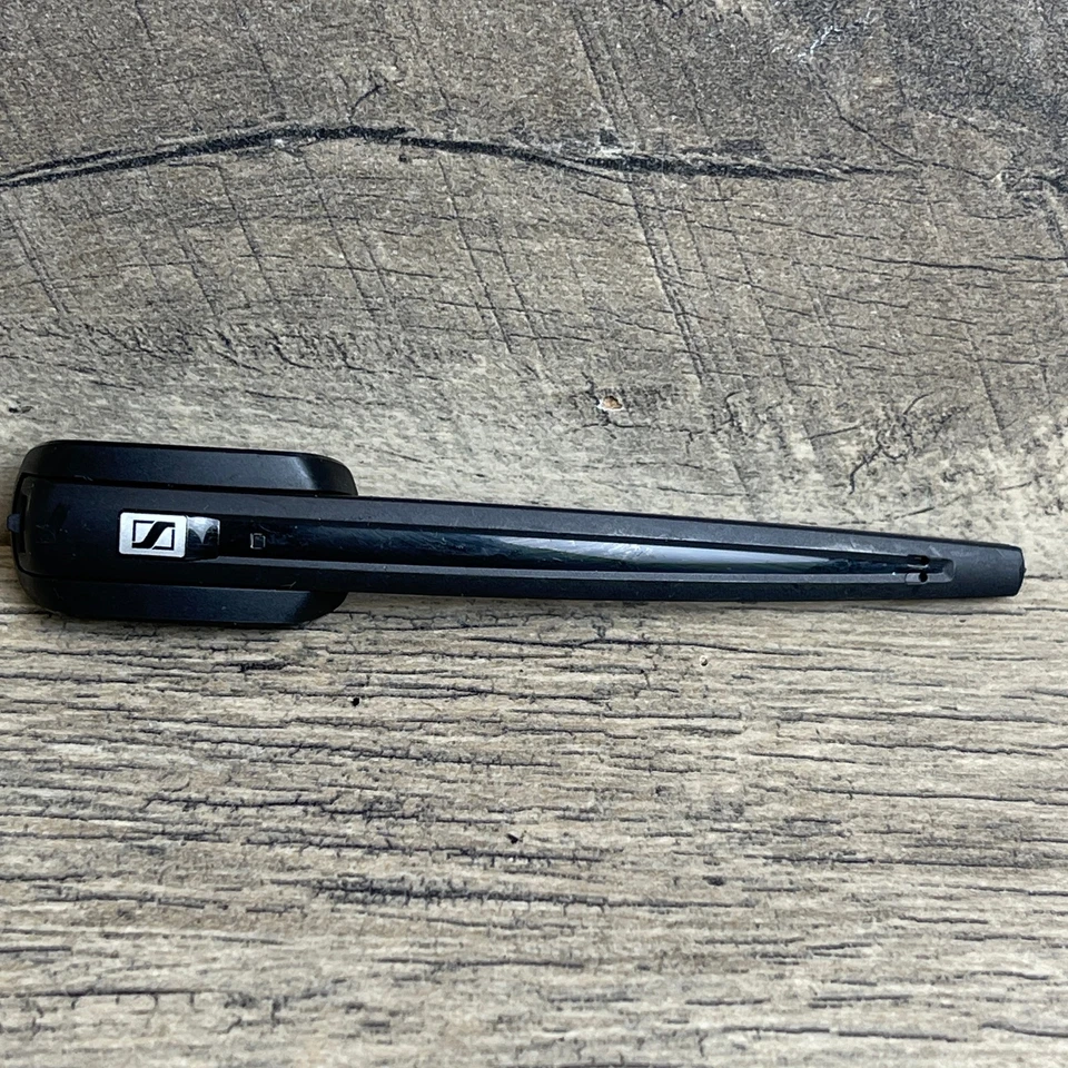 Sennheiser D 10 HS Black Noise Cancelling Microphone Single-Sided DECT Headset - Image 1 of 4