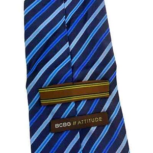 BCBG Attitude Men's Tie Hand Sewn 100% Imported Silk Blue Striped One Size NWT - Bild 1 von 6