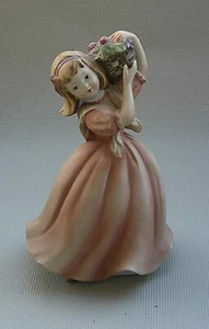 Vintage Geo Z. Lefton Autume Figurine-Marked-Soft and Pretty Colors-KW4834 - Picture 1 of 2