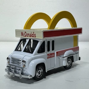 Matchbox Models of Yesteryear YYM36839 McDonald’s 1948 Dodge Route Van – NIB COA - Picture 1 of 13