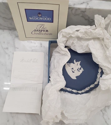 Placa de bandeja octogonal vintage Wedgwood Jasperware azul marinho branco Inglaterra - Imagem 1 de 4