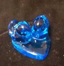 SIGNED Leo Ward 1993 Two Blue Birds of Happiness Glass Figurine on Heart Base