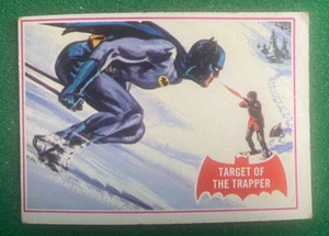 1966 TOPPS BATMAN RED BAT TARGET OF THE TRAPPER #4A - Bild 1 von 2