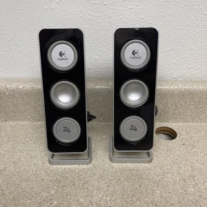 Logitech Z4 Computer Sound System Satellite Speakers Only - Left and Right - Picture 1 of 6